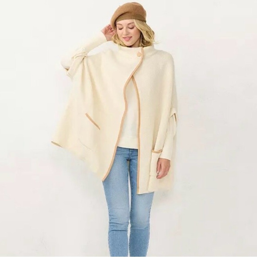 NEW LC Lauren Conrad Women's Solid Knit Riding Cape One Size